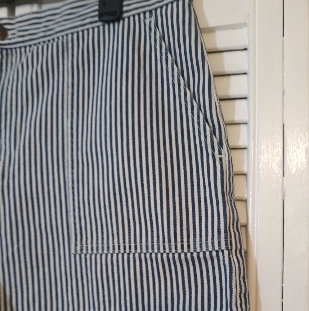 Vtg Newport news pinstripe cotton shorts sz 18 *B - Picture 2 of 4
